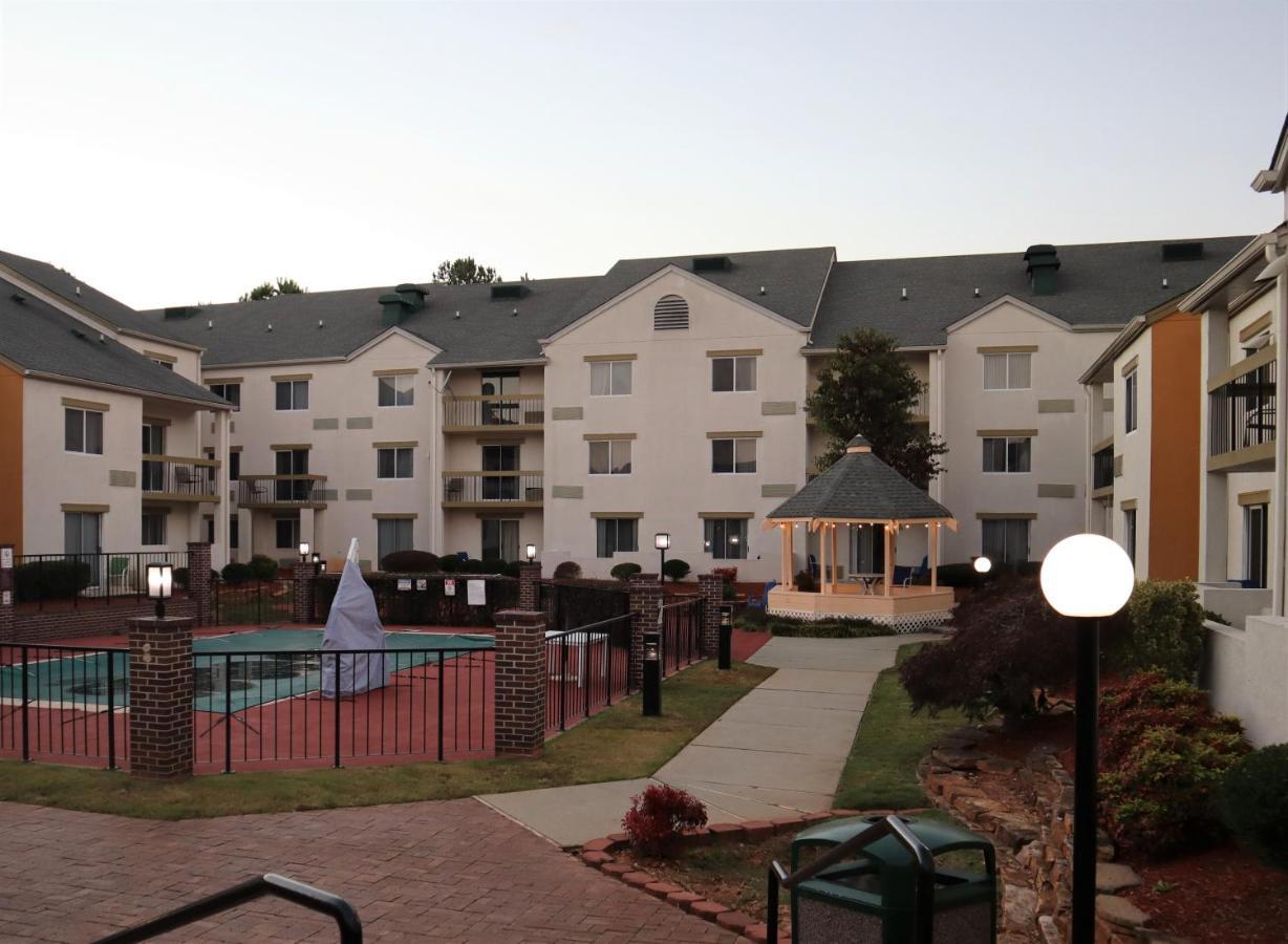 Baymont By Wyndham Norcross Atlanta Hotel Екстериор снимка