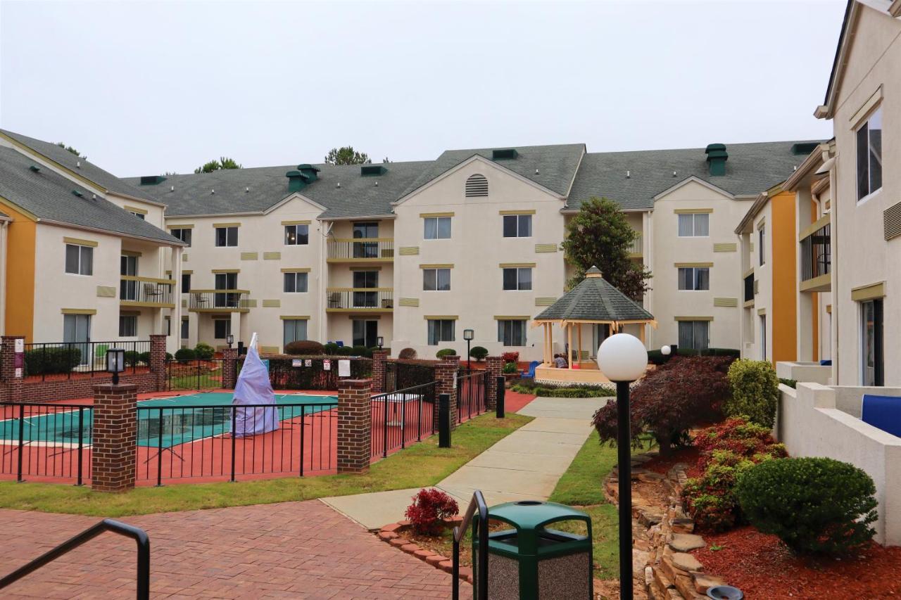 Baymont By Wyndham Norcross Atlanta Hotel Екстериор снимка